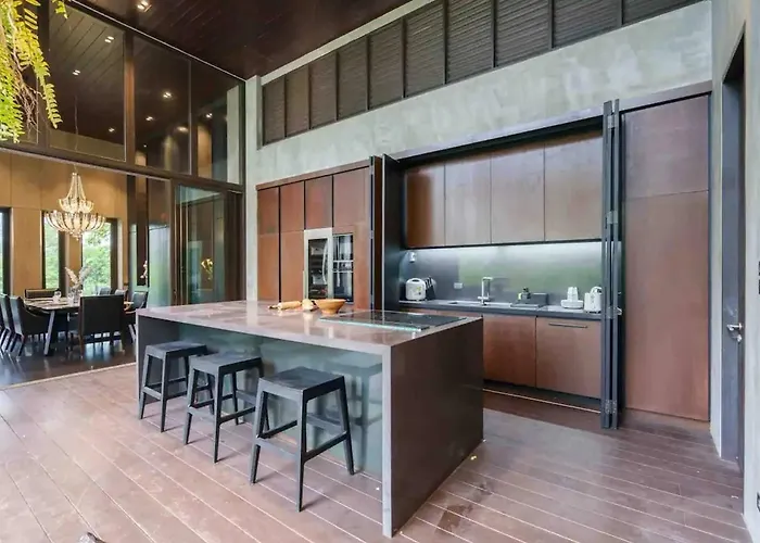 Luxury Modern Pool Jacuzzi 5br Thonglor *