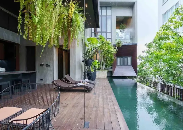 Luxury Modern Pool Jacuzzi 5br Thonglor Villa